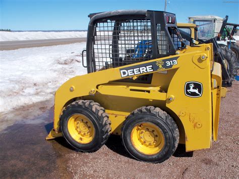 john deere 313 skid steer reviews|New JD skid steer loaders: 313 & 315 .